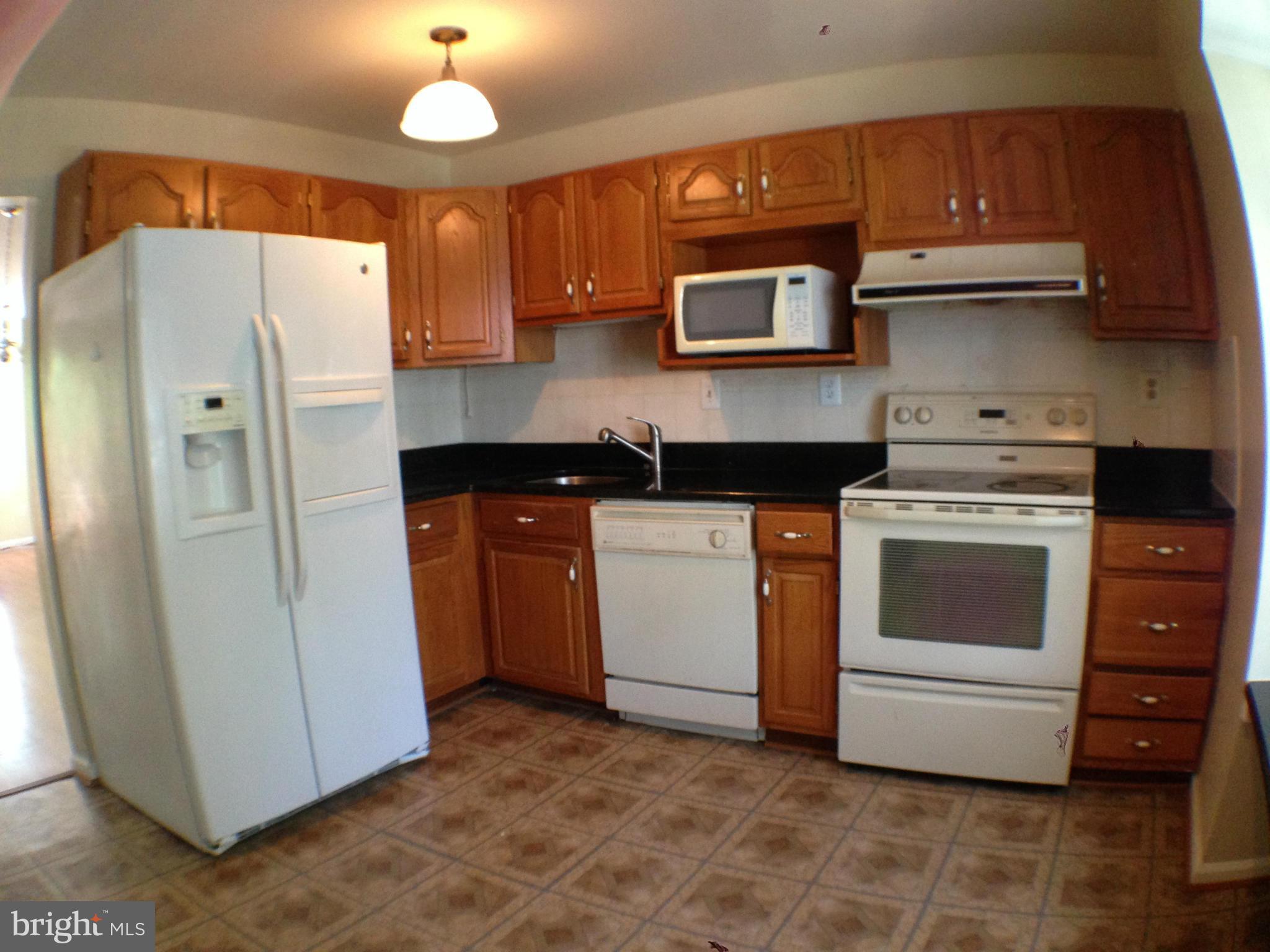 WOODLAWN MEWS - Residential Lease