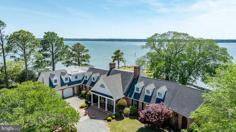 6454 Carmines Island Lane, Hayes, VA MLS: VAGV2000130