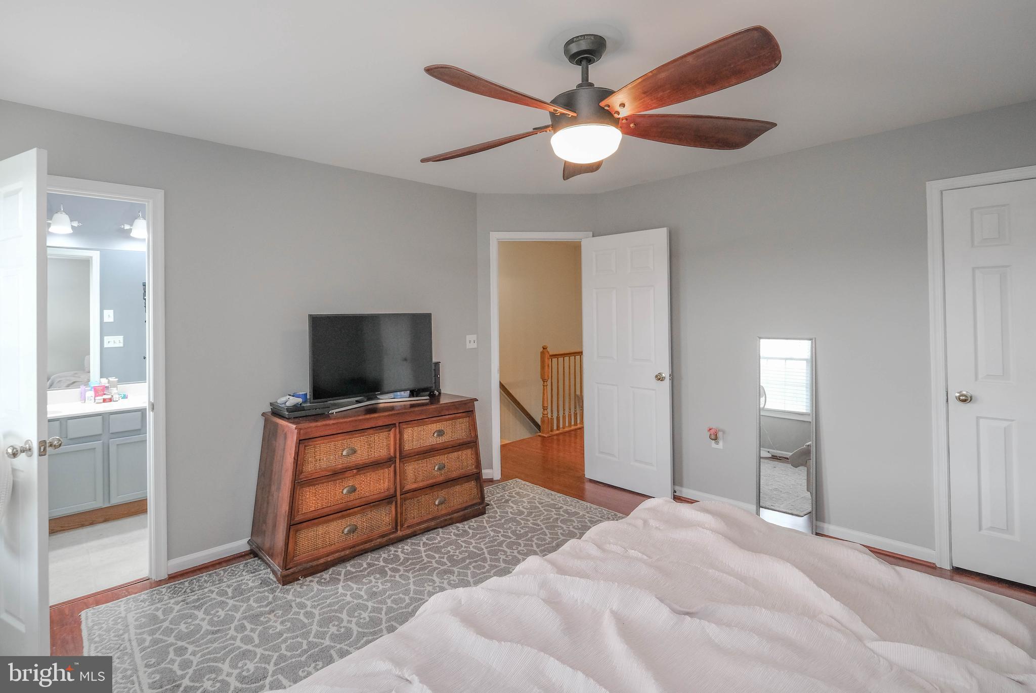 THE TOWNES AT OAKHURST - Residential