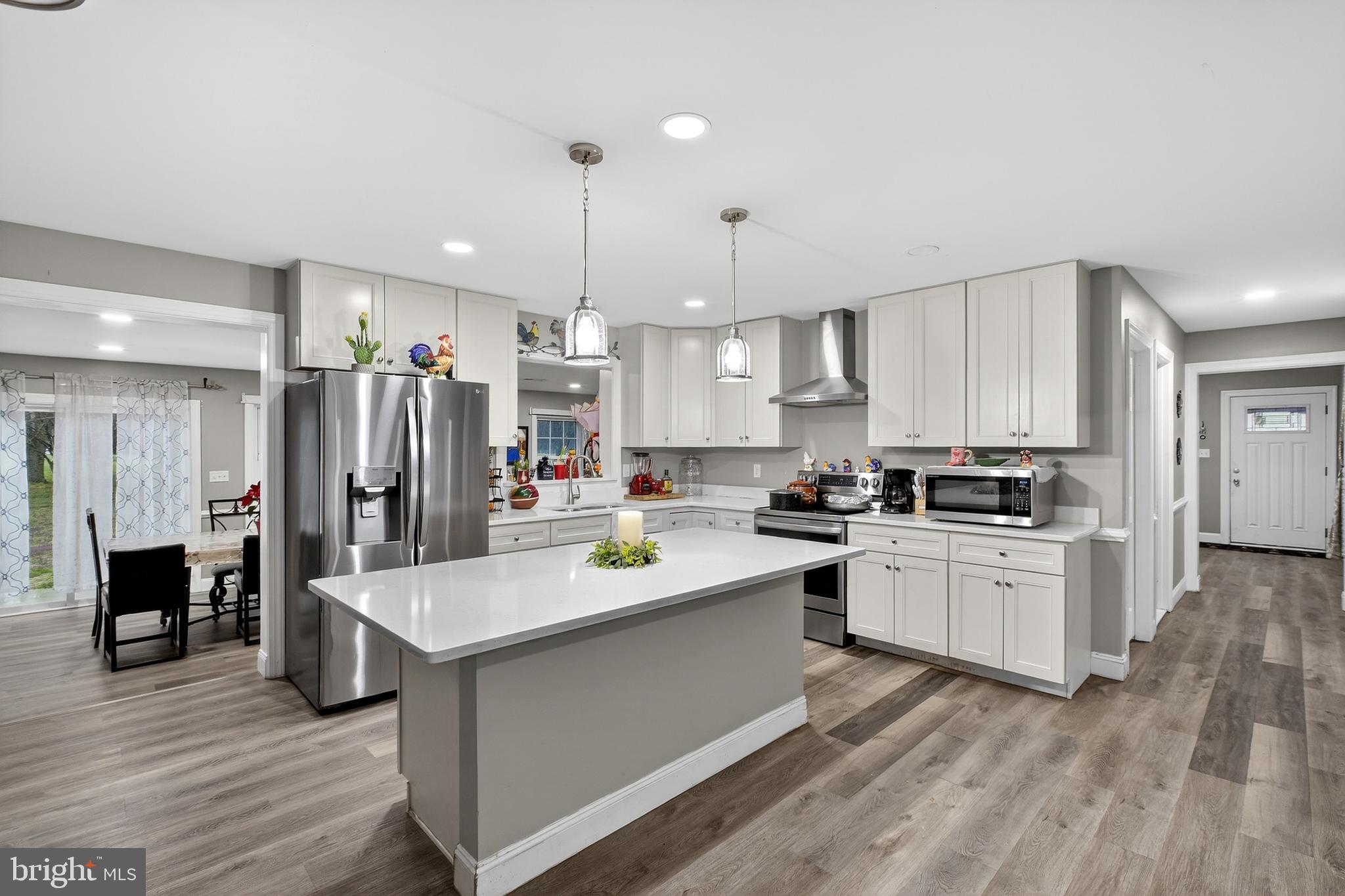 1231 WALNUT SHADE ROAD