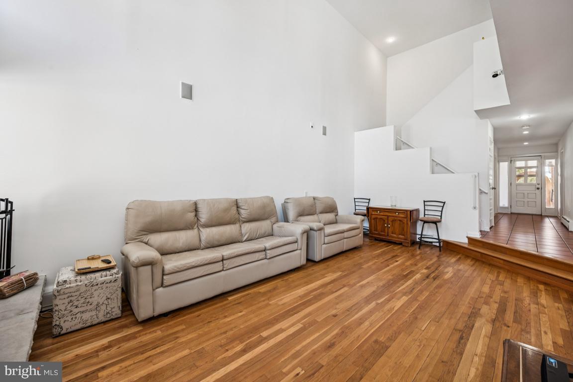 CENTURA - Residential