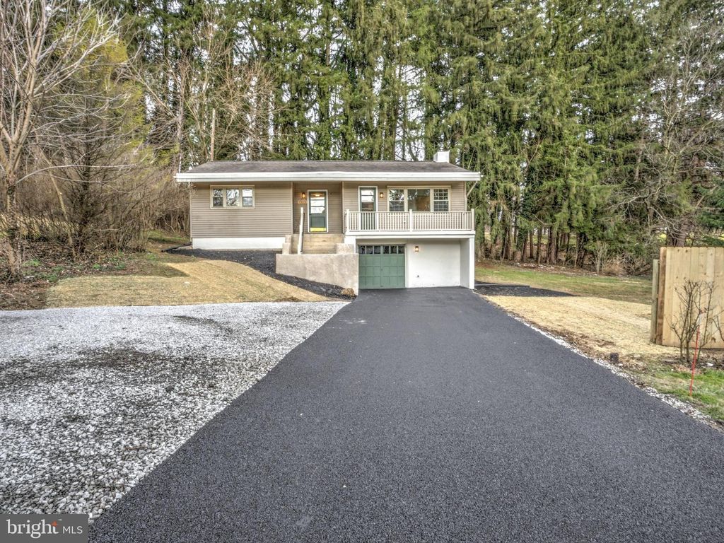 Photo of 1303 WILLOW STREET PIKE, LANCASTER, PA 17602 (MLS # PALA2030124)