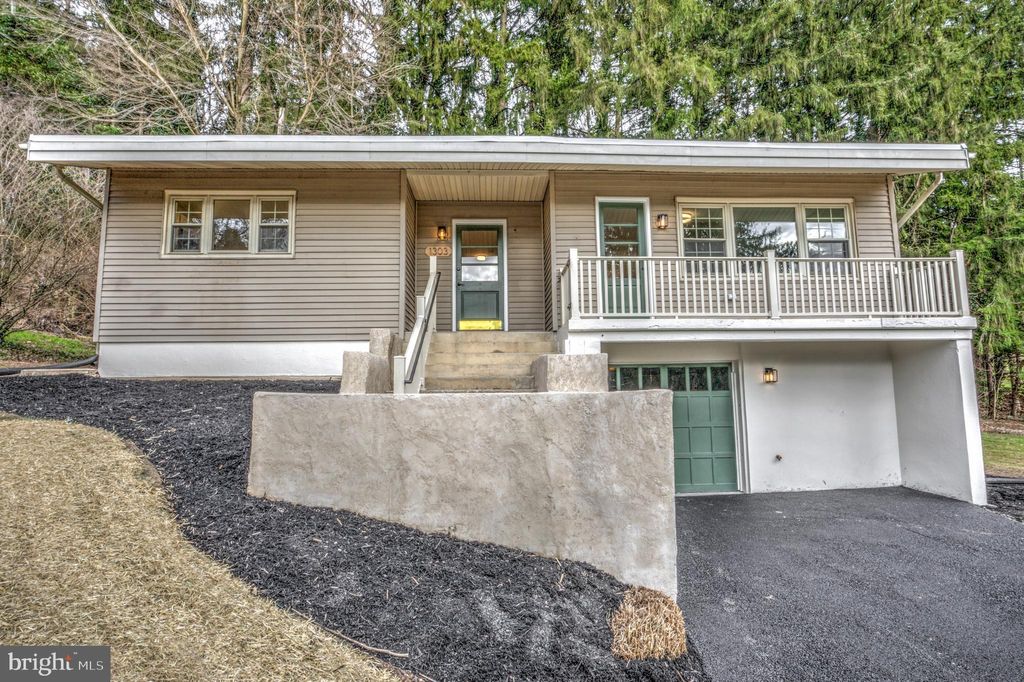 Photo of 1303 WILLOW STREET PIKE, LANCASTER, PA 17602 (MLS # PALA2030124)