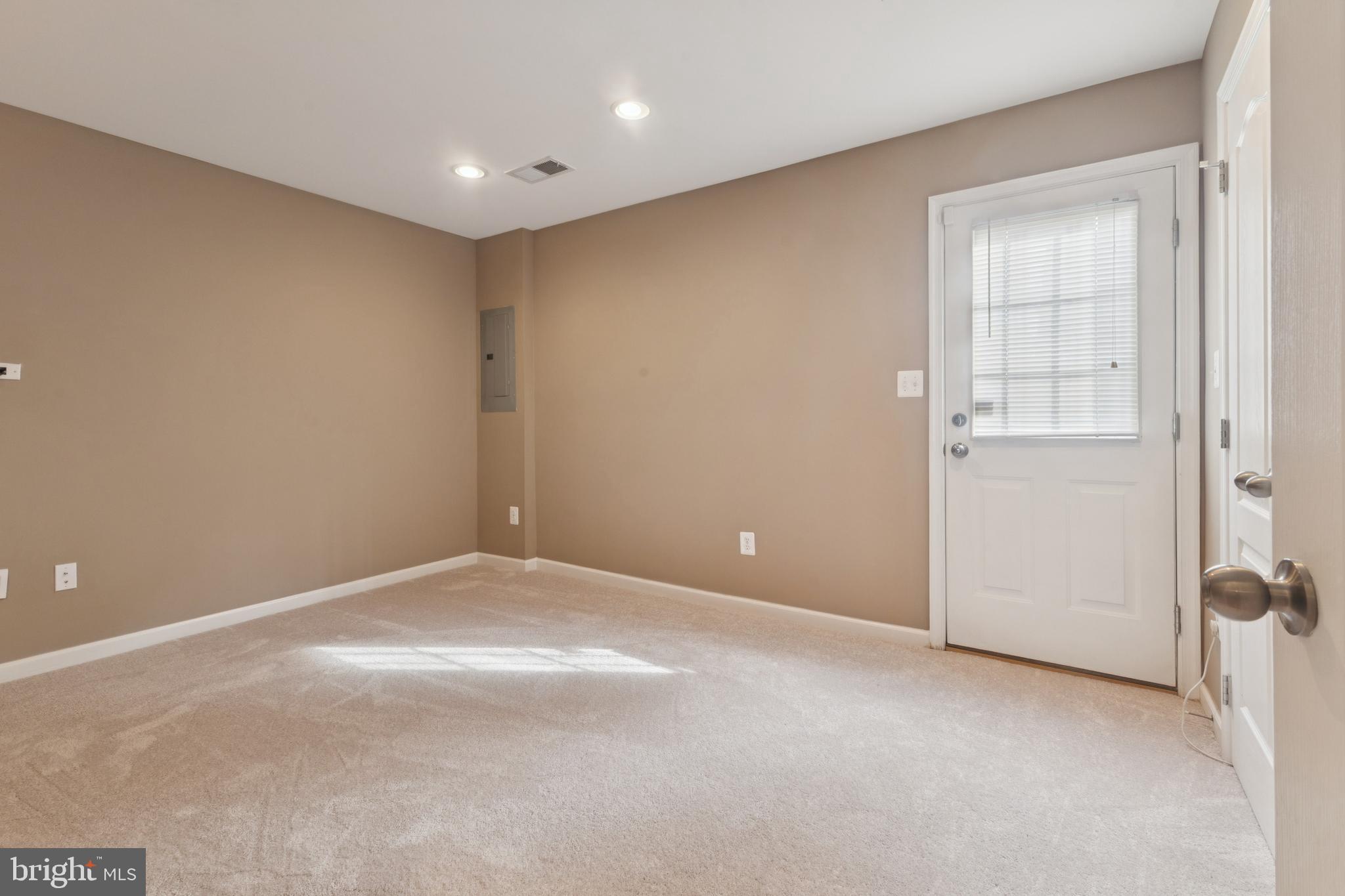 2922 TRUFFLE OAK PLACE