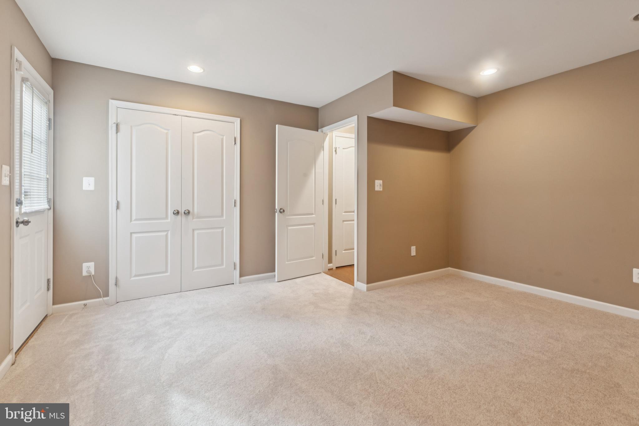 2922 TRUFFLE OAK PLACE