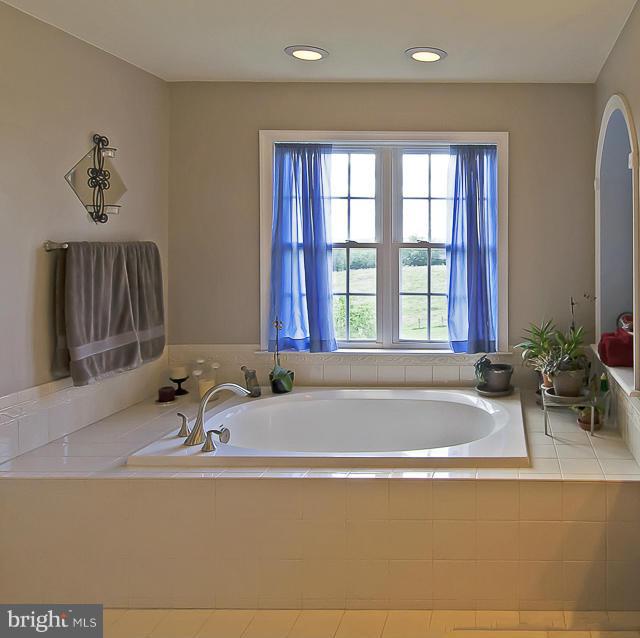 MAGNOLIA GREEN - Residential