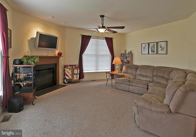 MAGNOLIA GREEN - Residential