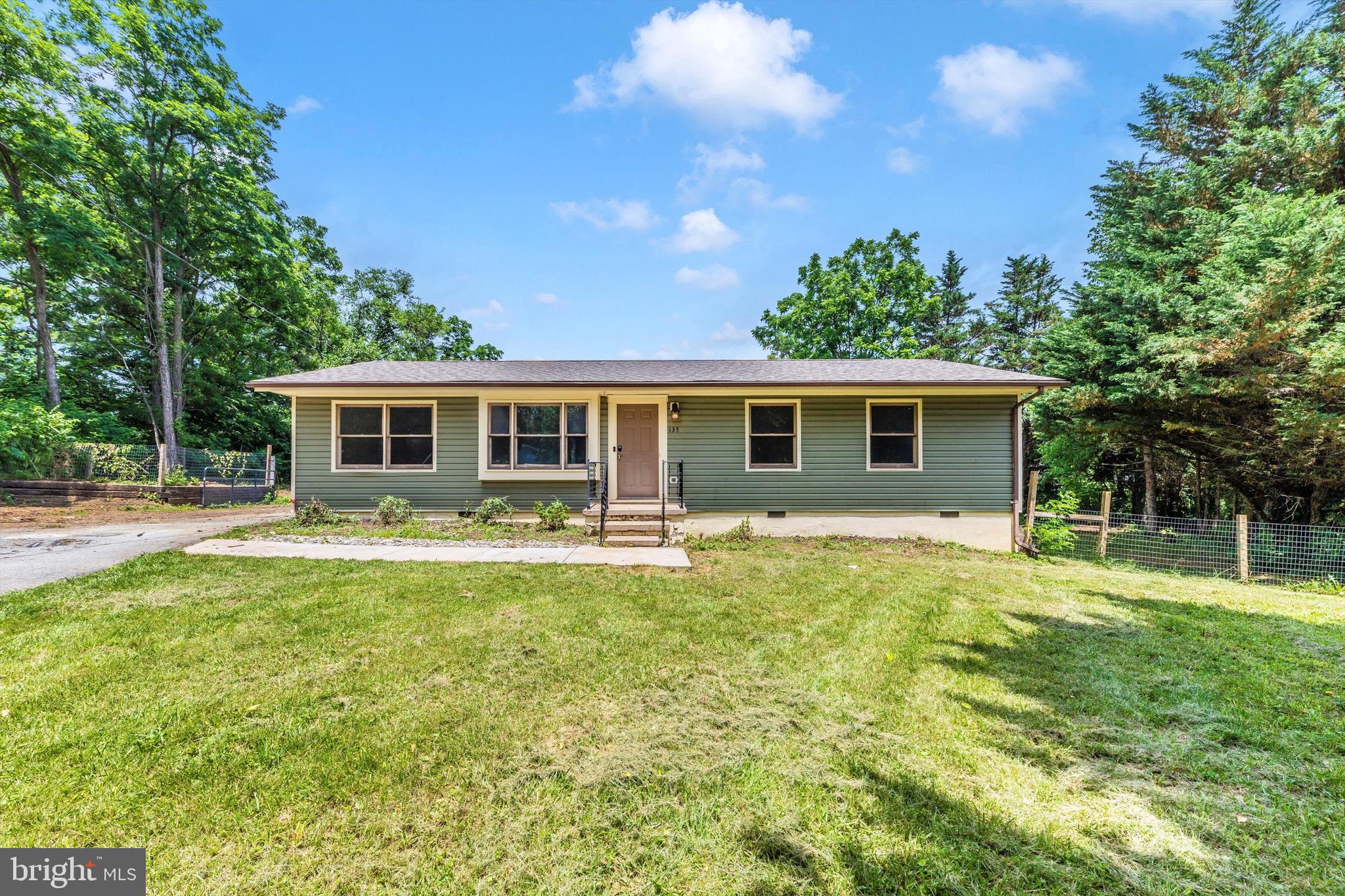 Welcome to 135 Johns Ct, a charming 4-bedroom, 2-bath home nestled in Security Hills subdivision of Charles Town, WV. This thoughtfully maintained property offers convenient main level living and a spacious layout perfect for comfort and functionality.
Step into a bright and inviting space featuring upgraded bathrooms (2022) and a well-appointed kitchen with stainless steel appliances. Enjoy peace of mind with a new HVAC system (within the last 1–2 years) and a newer roof!
The home is situated on a nicely sized, private backyard—ideal for relaxing or entertaining—with a small deck. Additional features include a vapor barrier in the crawl space and an active radon system, reflecting the care put into this home’s upkeep.
Tucked away in a quiet neighborhood but just minutes from local amenities, this home is ready for you to move right in and enjoy. Don’t miss this rare find in Security Hills!