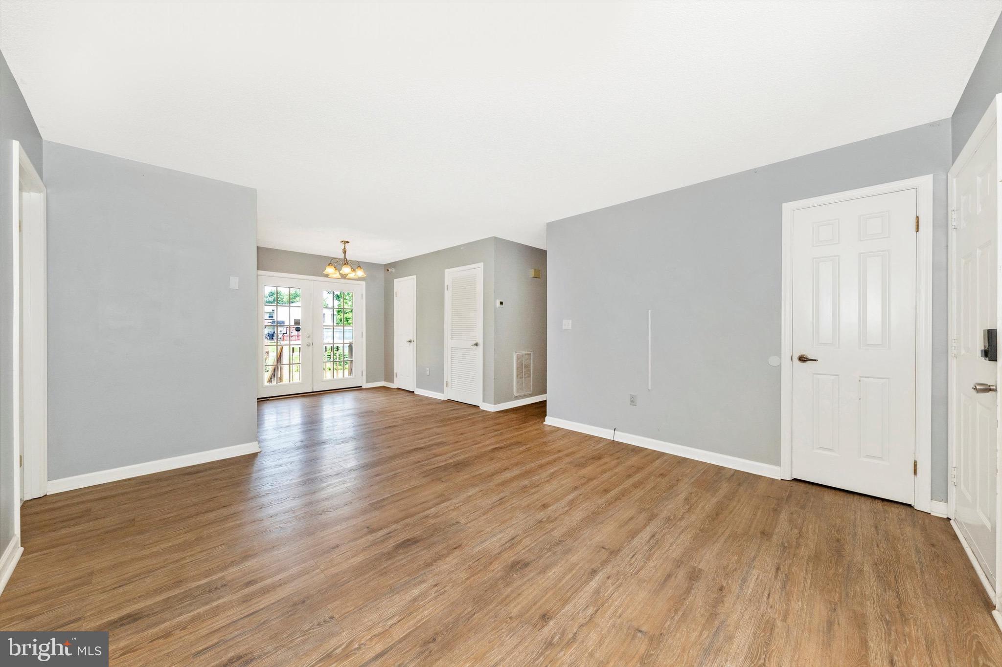 SECURITY HILLS - Residential