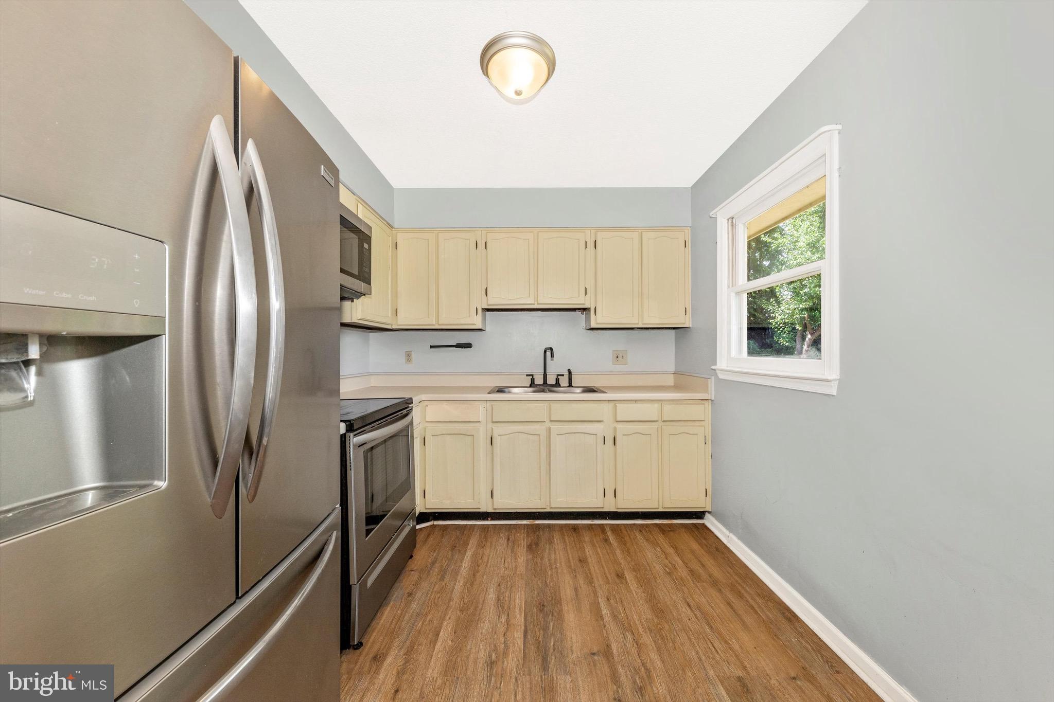 SECURITY HILLS - Residential