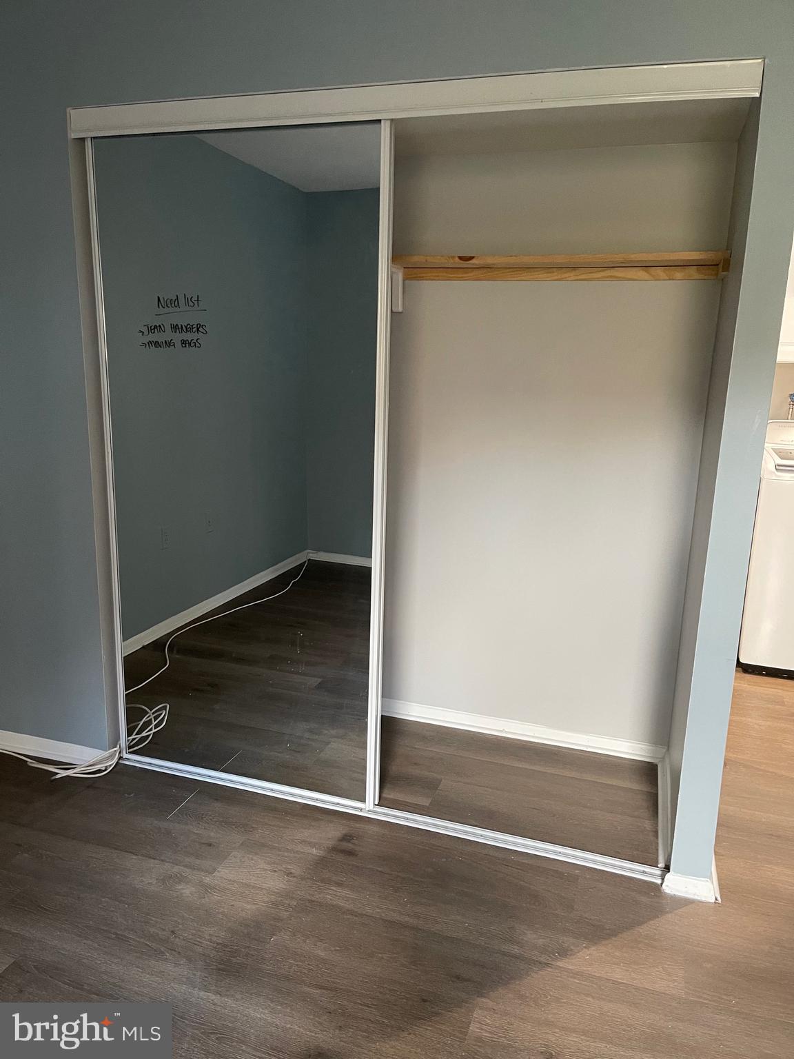 VILLA RIDGE CONDOMINIUM - Residential Lease