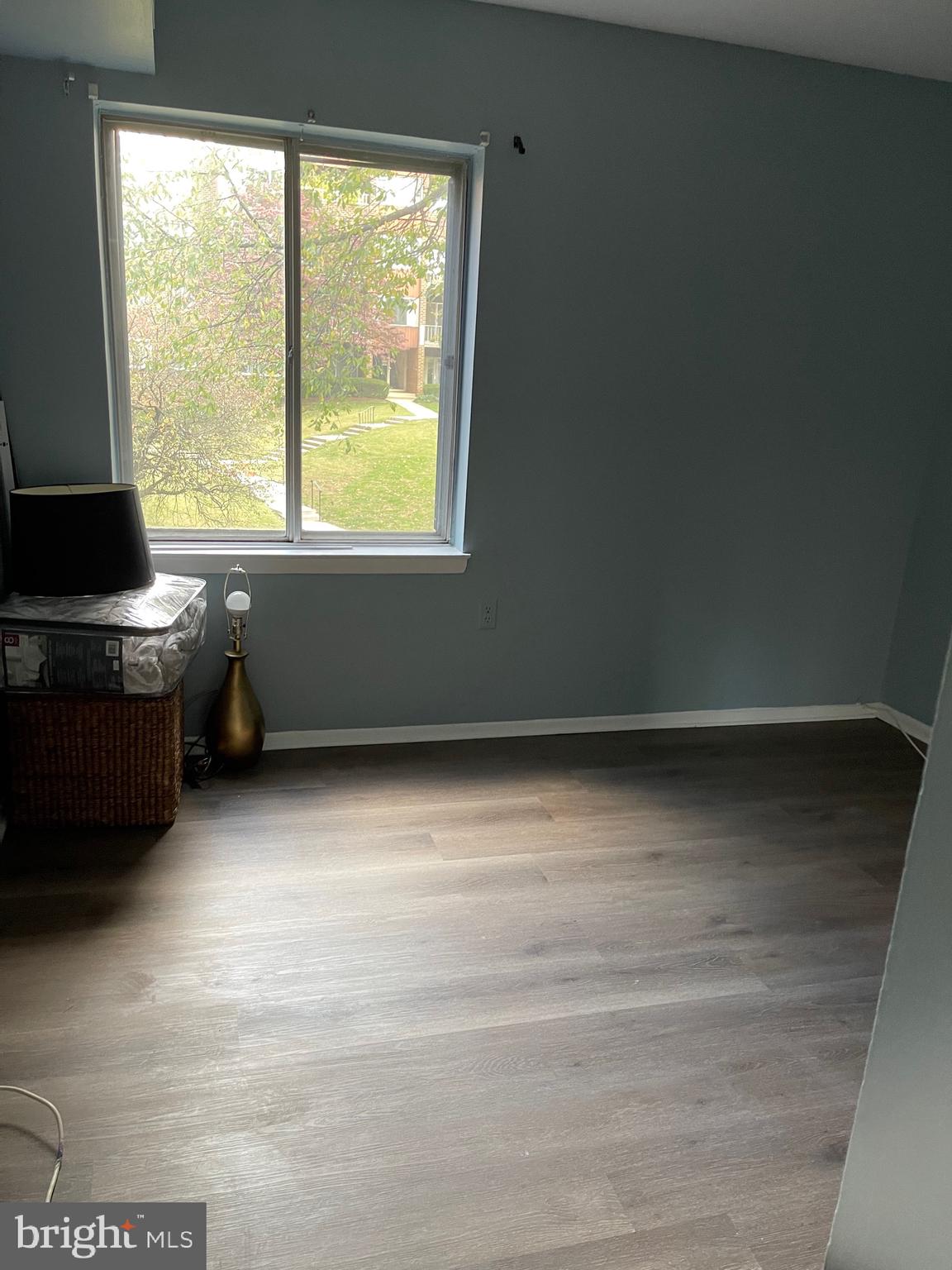 VILLA RIDGE CONDOMINIUM - Residential Lease