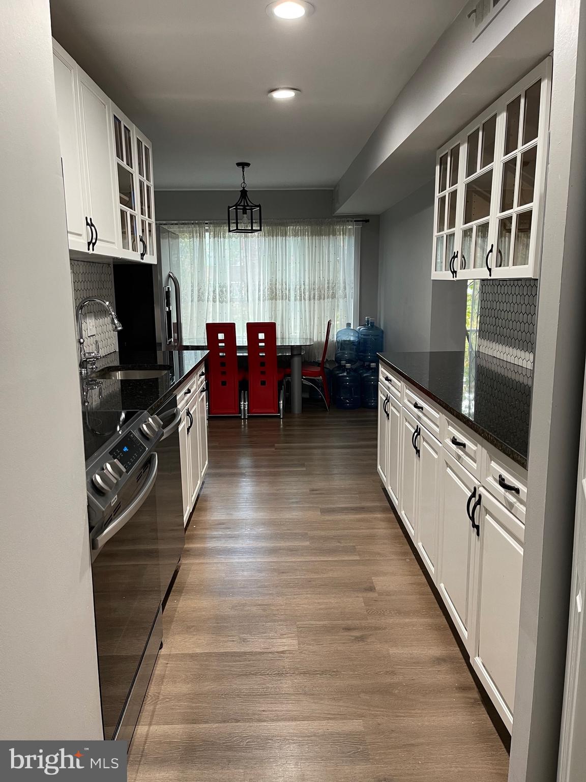 VILLA RIDGE CONDOMINIUM - Residential Lease