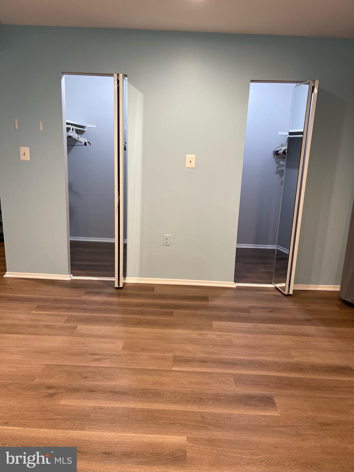 VILLA RIDGE CONDOMINIUM - Residential Lease