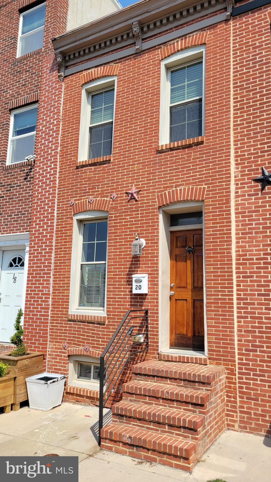 20 E HEATH STREET