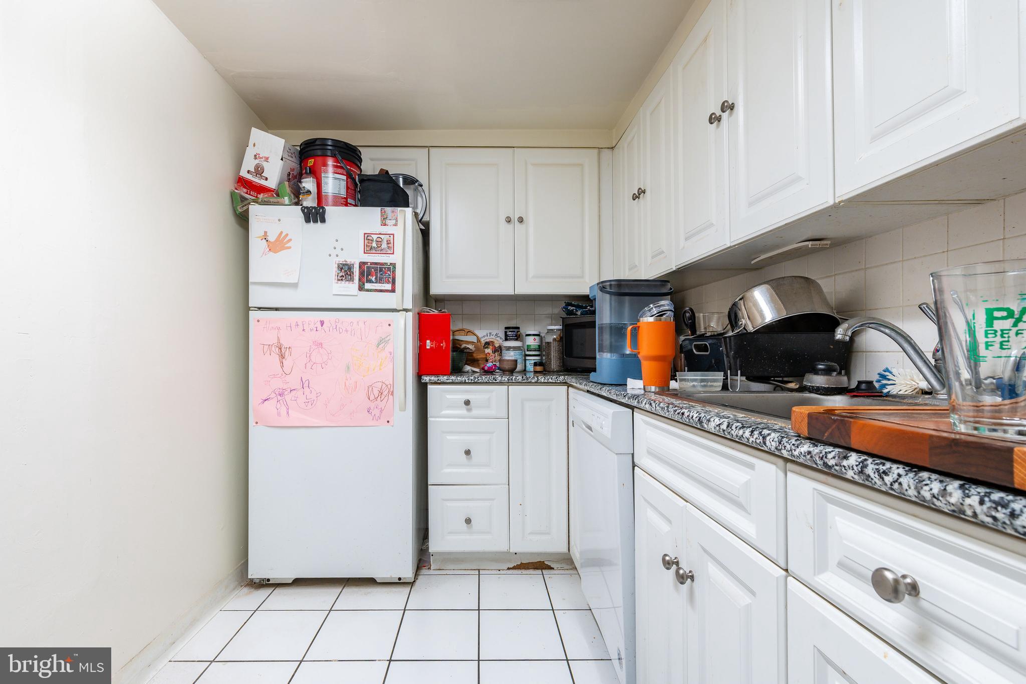 WASHINGTON SQ WEST - Residential Income