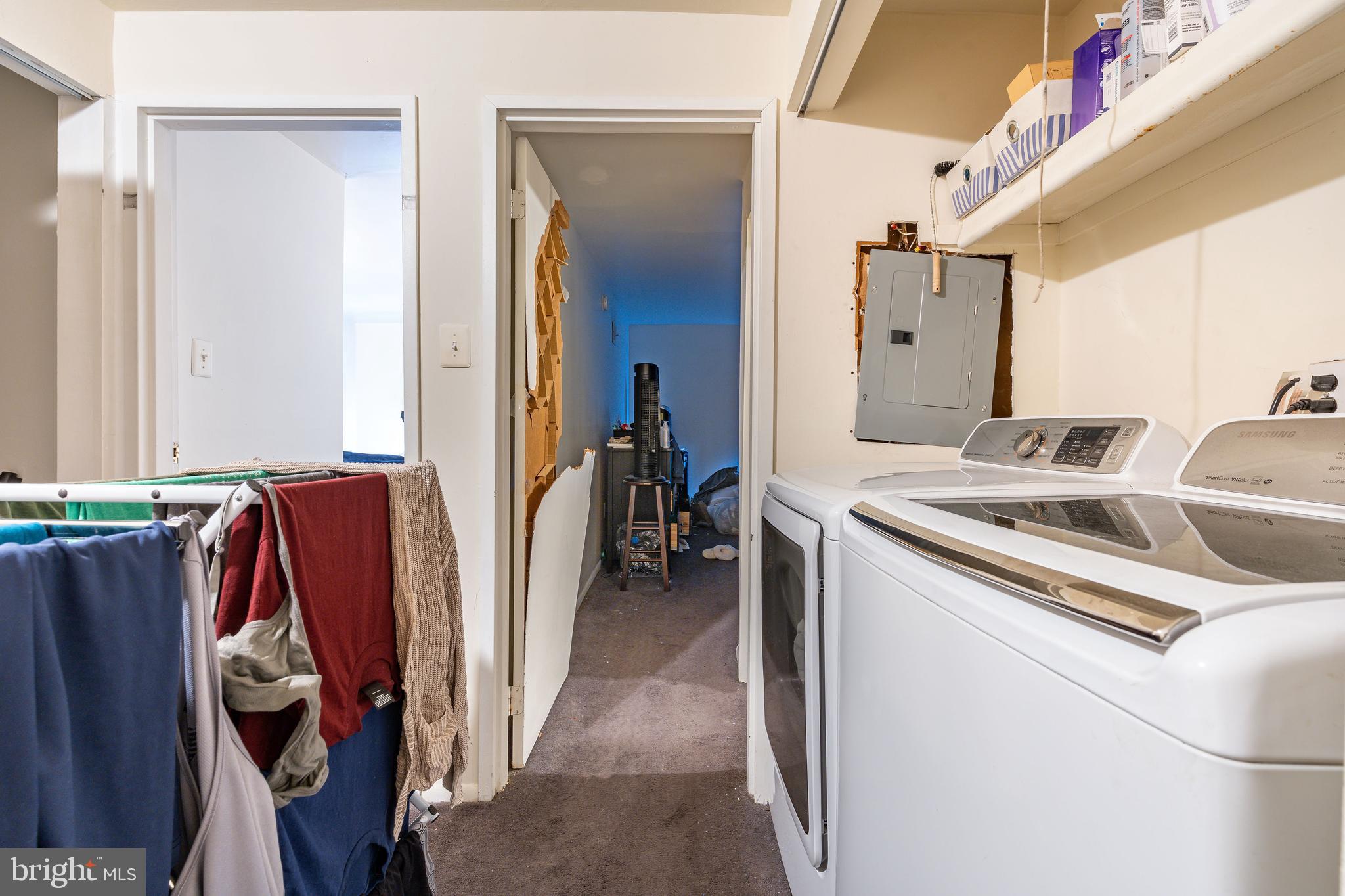 WASHINGTON SQ WEST - Residential Income