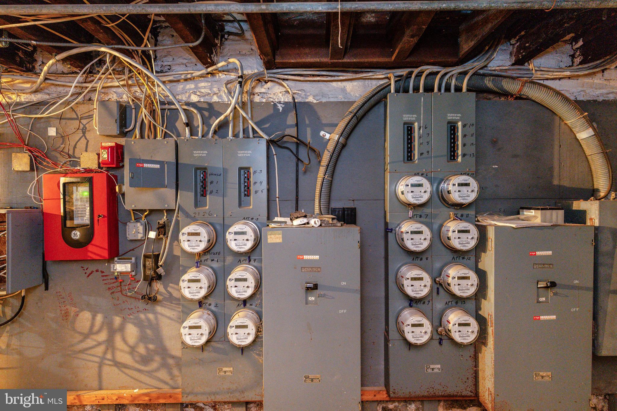 WASHINGTON SQ WEST - Residential Income