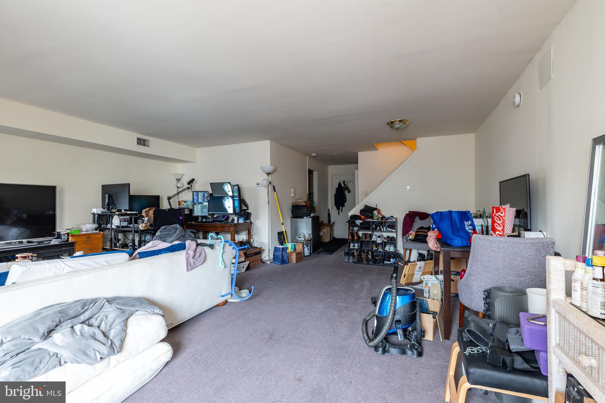 WASHINGTON SQ WEST - Residential Income