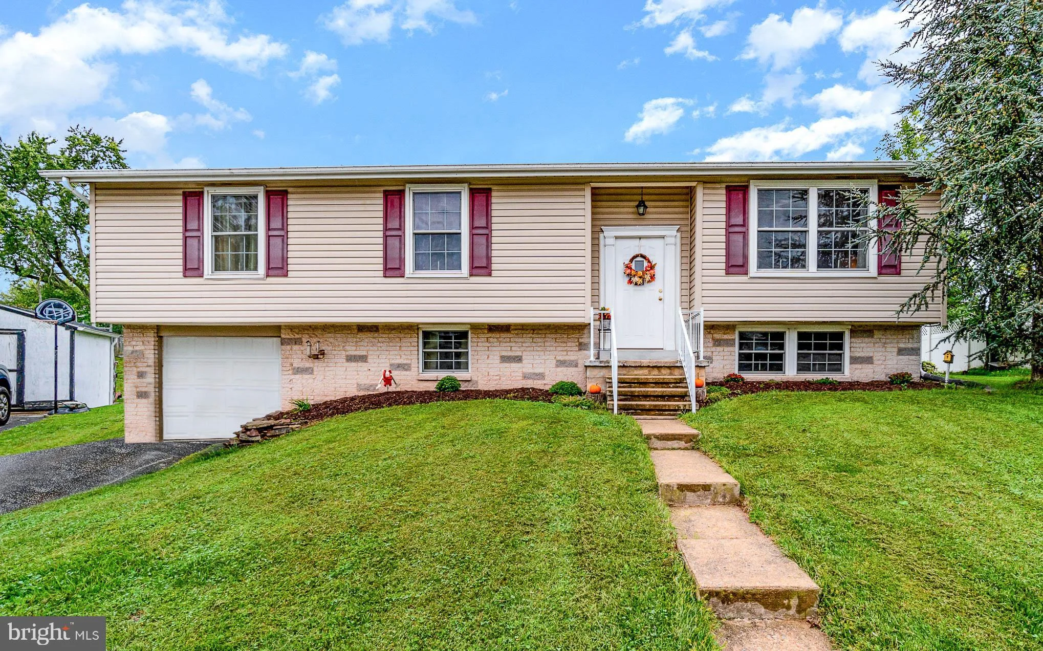 115 Delwood Drive, Dover, PA 17315
