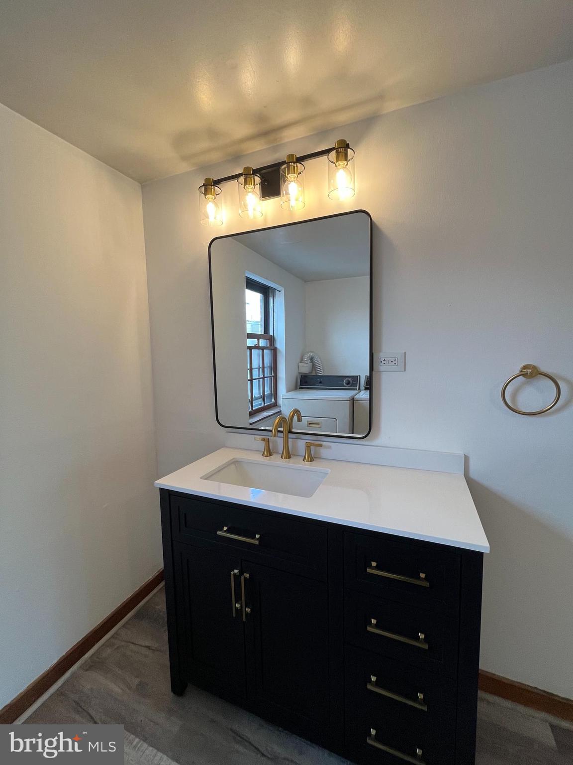 FAIRMOUNT - Residential Lease