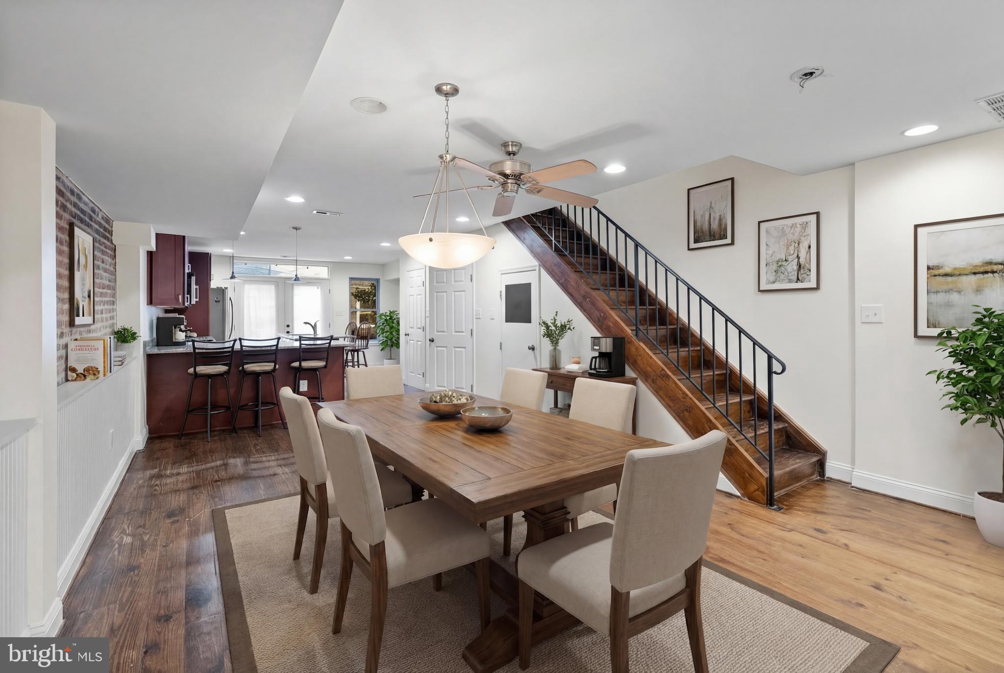 RIVERSIDE PARK - Residential Lease