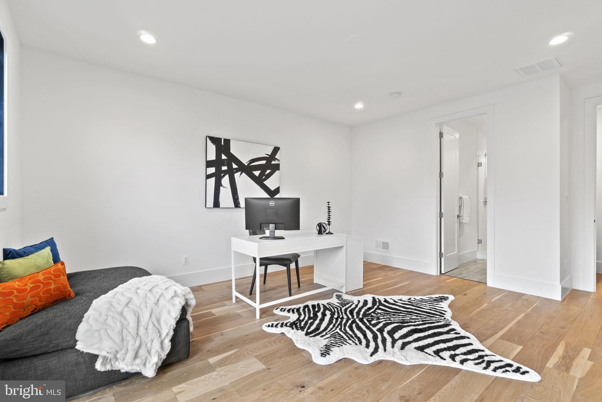 RETREAT AT MCLEAN AND MEHR FARM - Residential