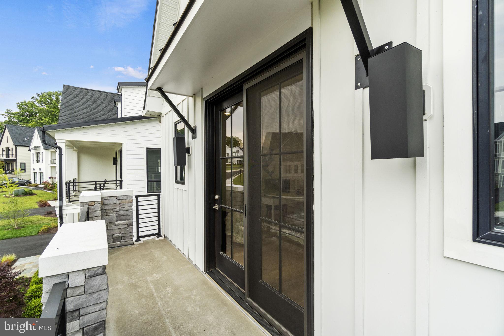 RETREAT AT MCLEAN AND MEHR FARM - Residential