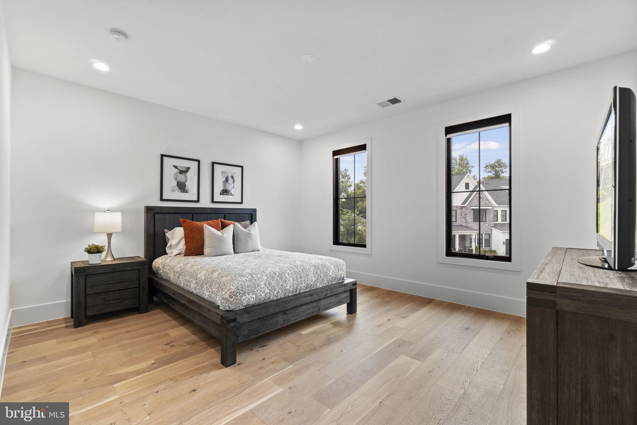 RETREAT AT MCLEAN AND MEHR FARM - Residential