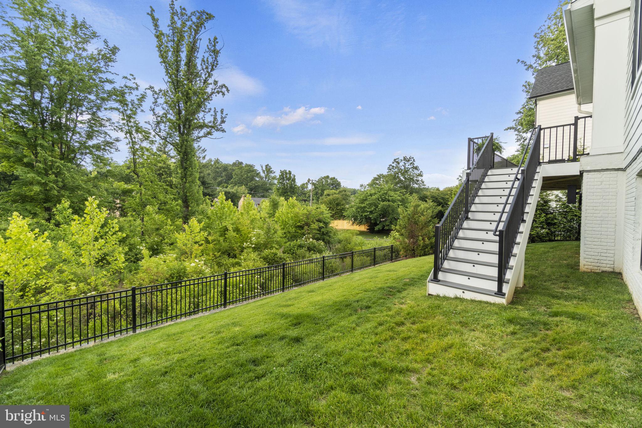 RETREAT AT MCLEAN AND MEHR FARM - Residential