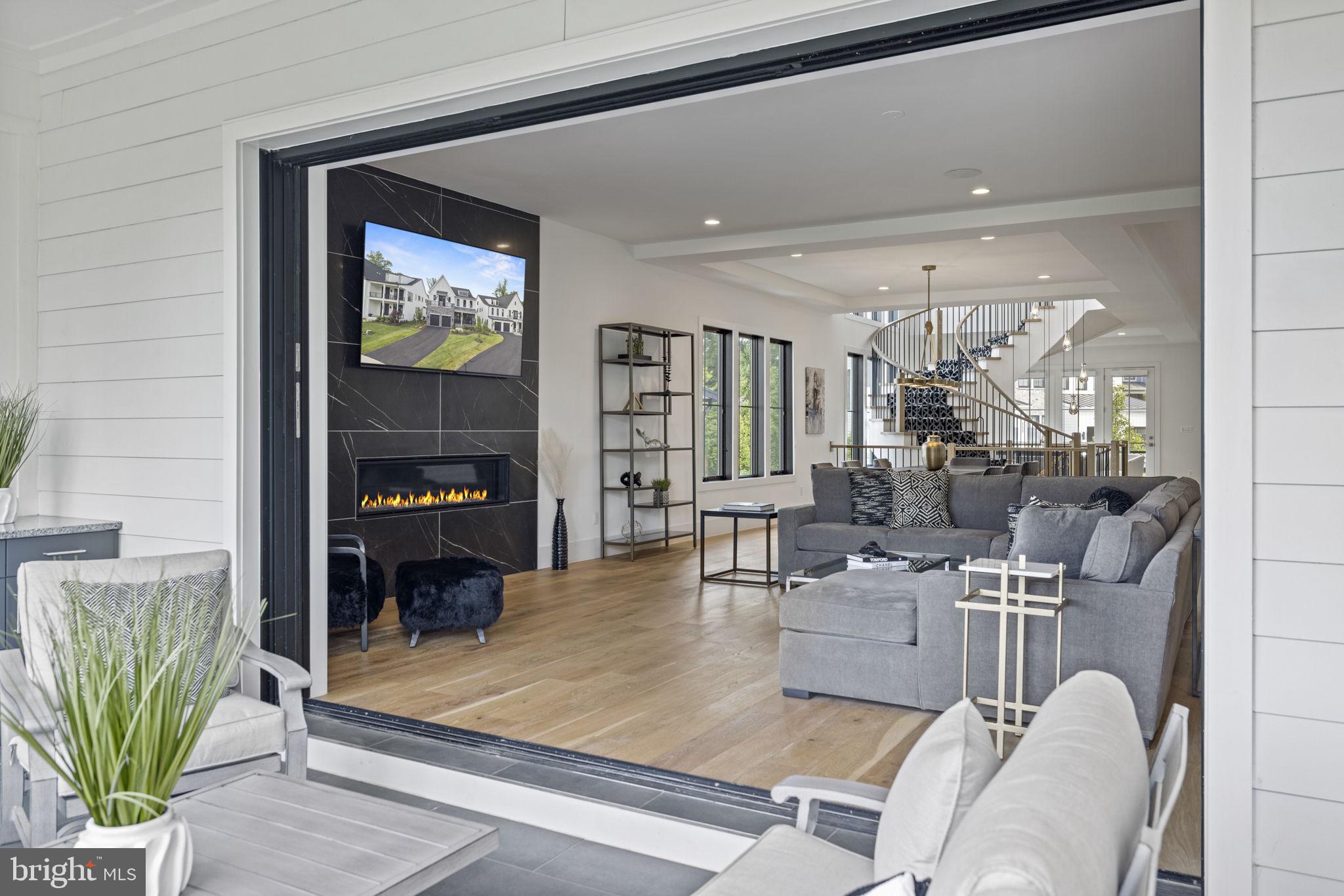 RETREAT AT MCLEAN AND MEHR FARM - Residential