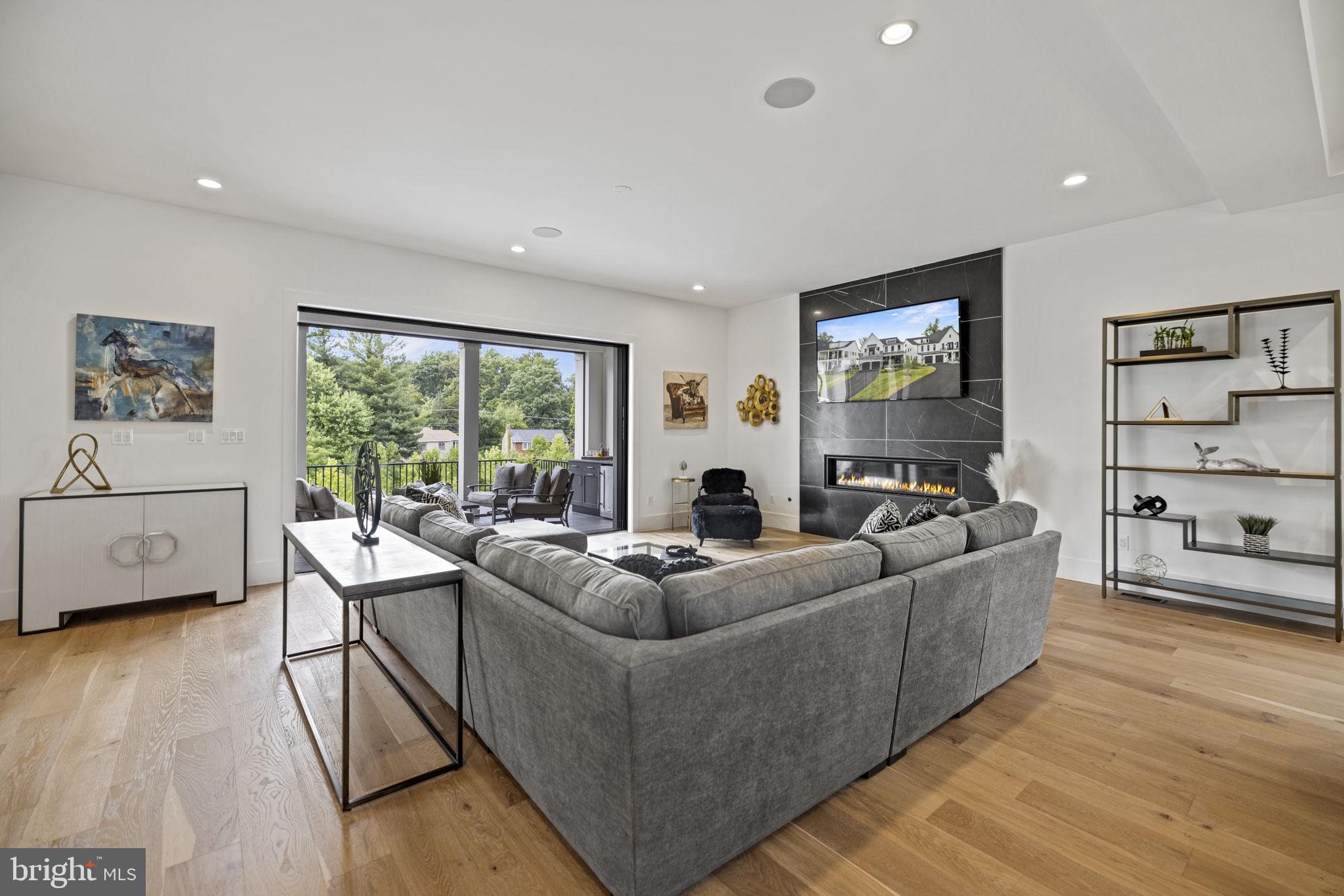 RETREAT AT MCLEAN AND MEHR FARM - Residential