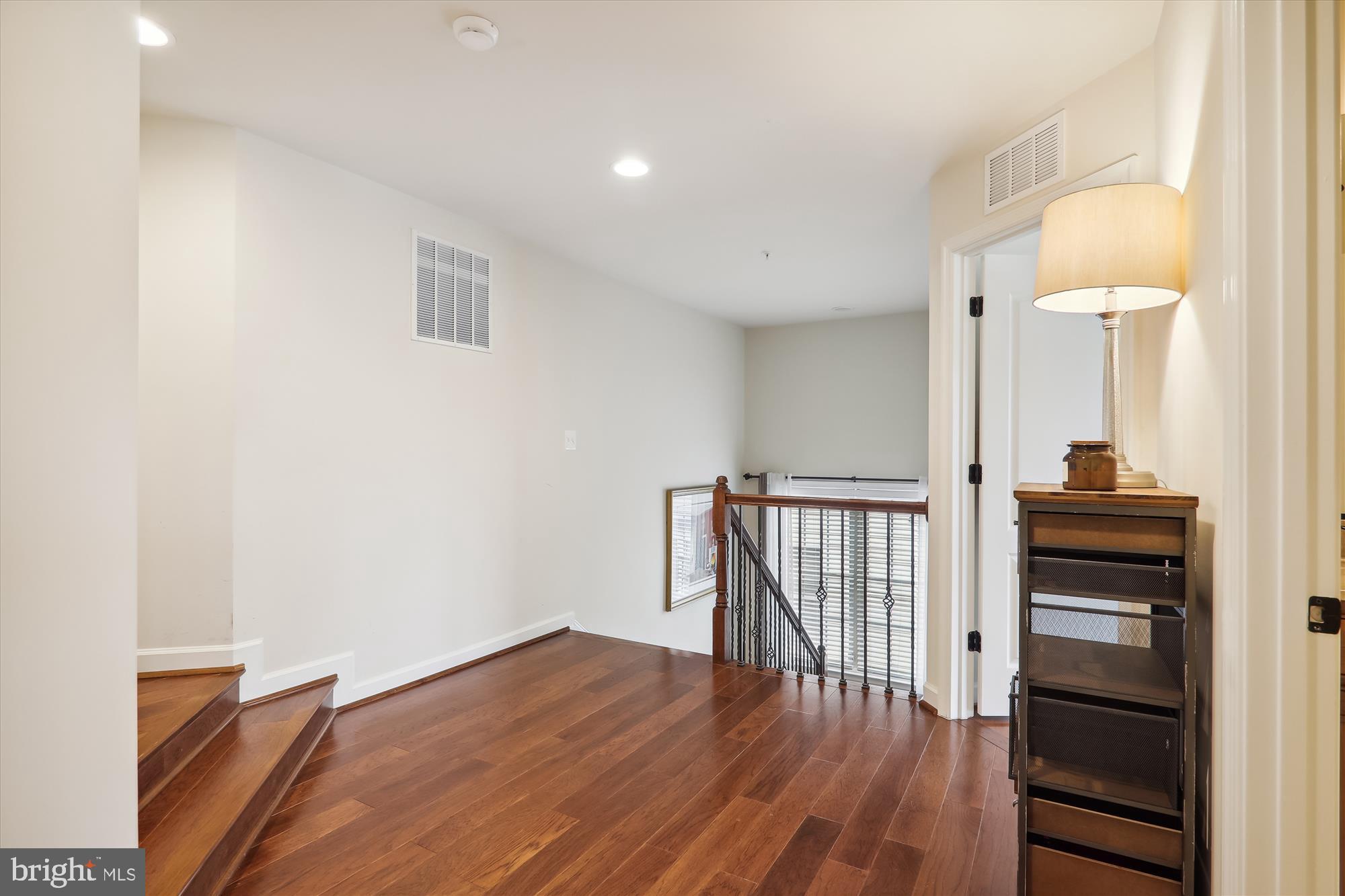 POPLAR RUN - Residential