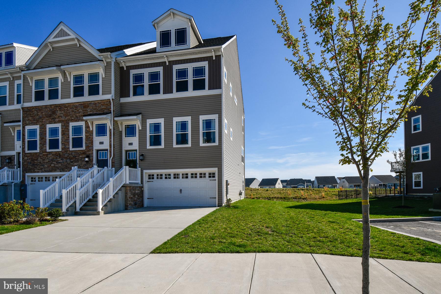 PLANTATION LAKES - Residential