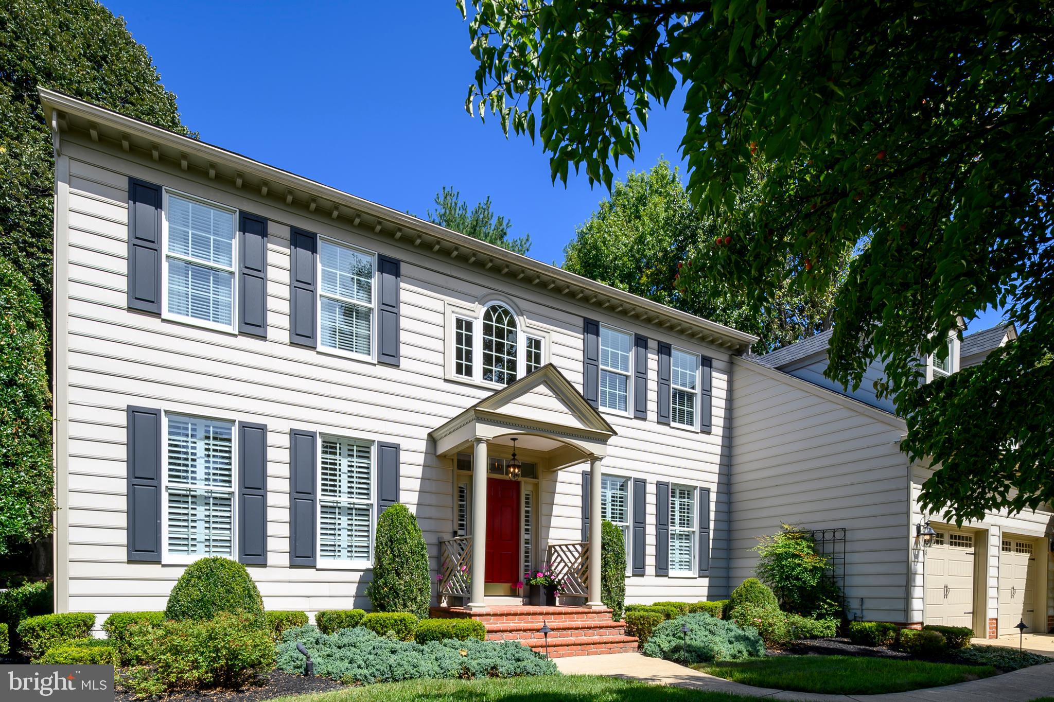 5138 NORTHERN FENCES LANE
