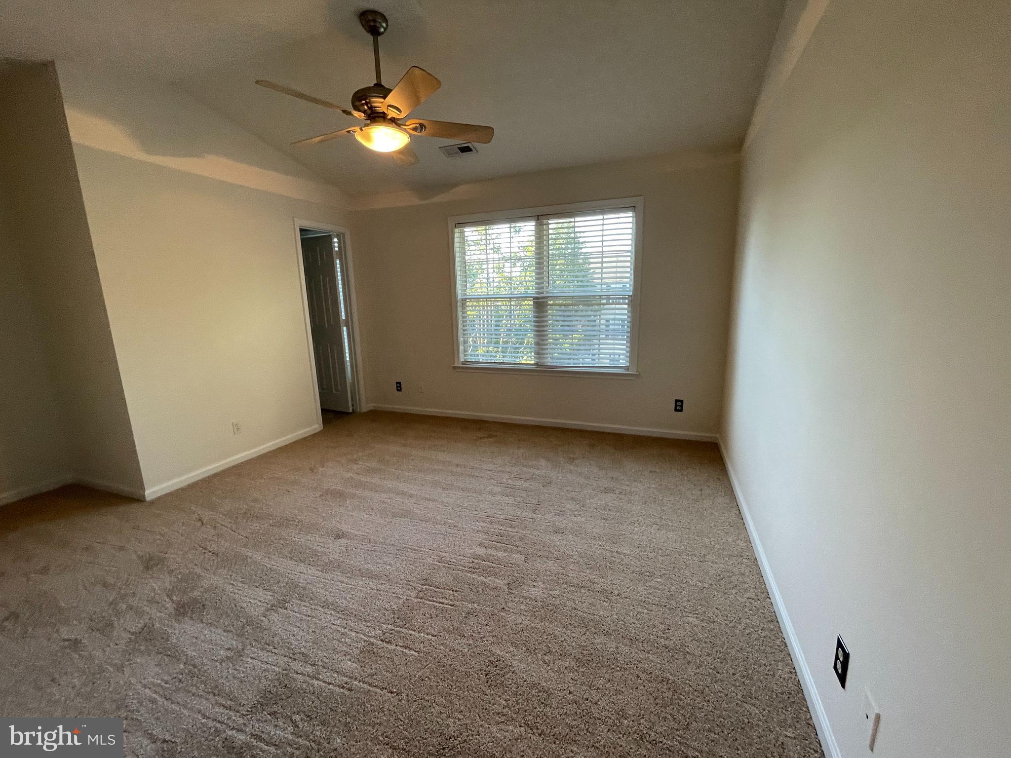 CHARLESTOWN COMMONS - Residential