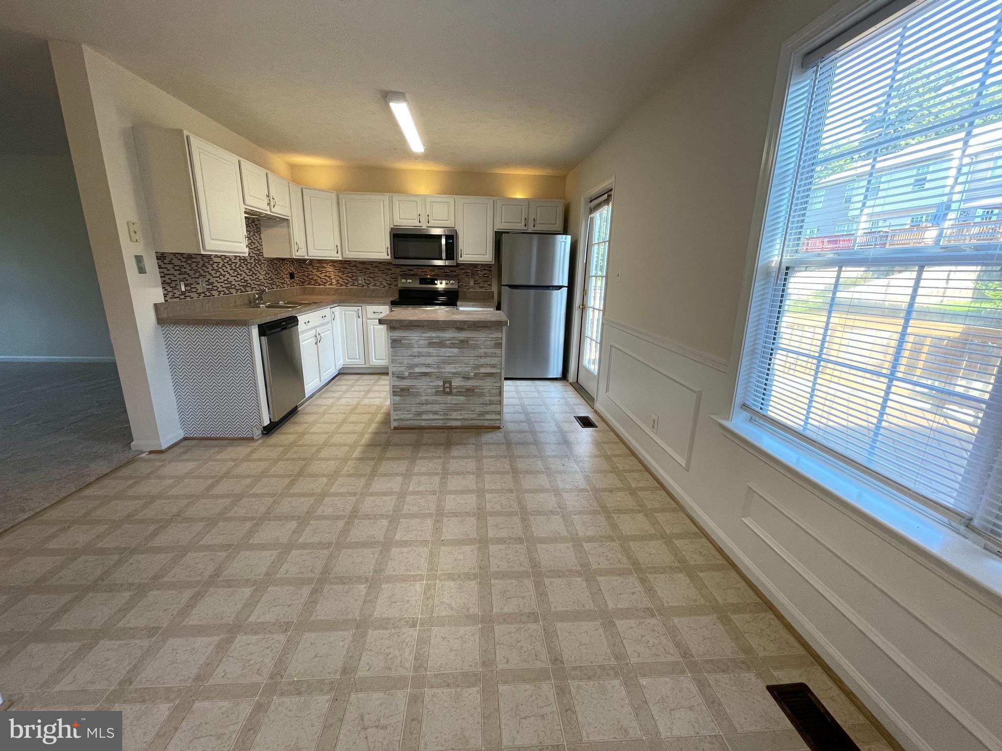 CHARLESTOWN COMMONS - Residential