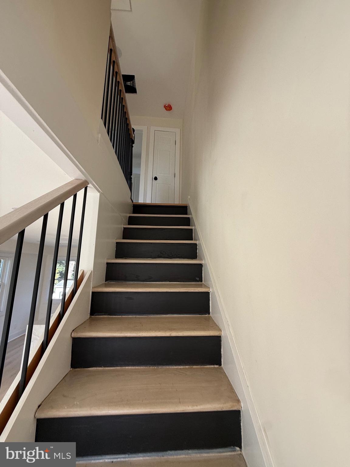 5614 BLAINE STREET NE