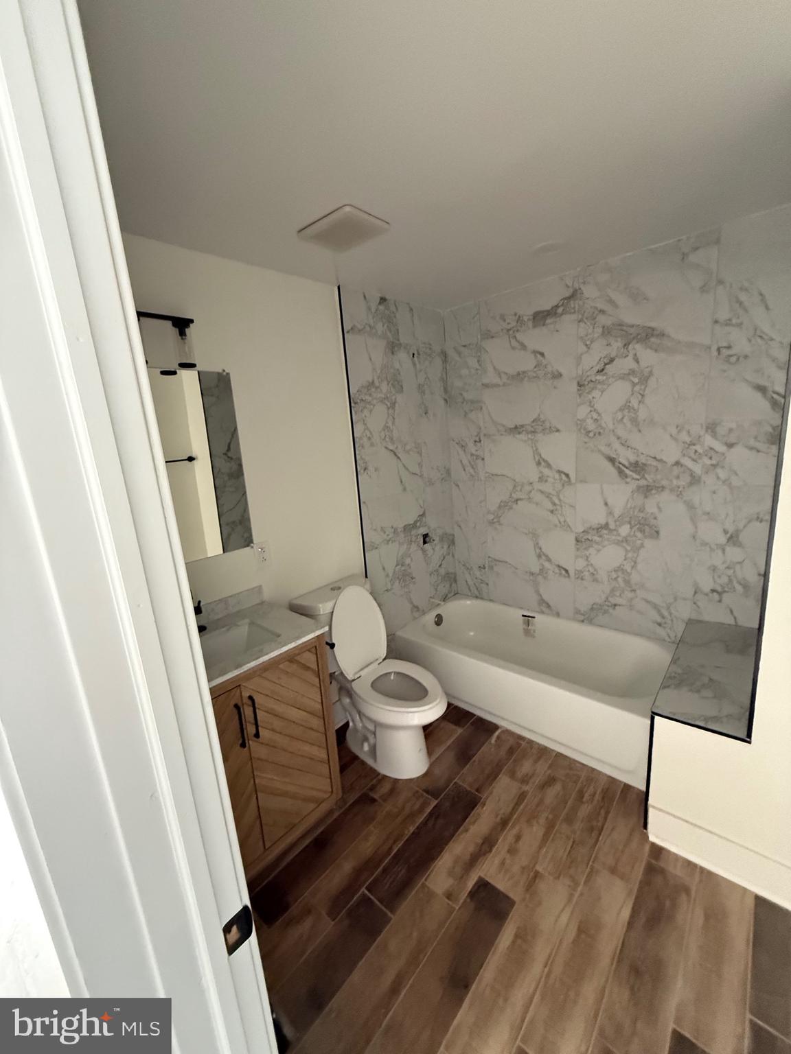 5614 BLAINE STREET NE