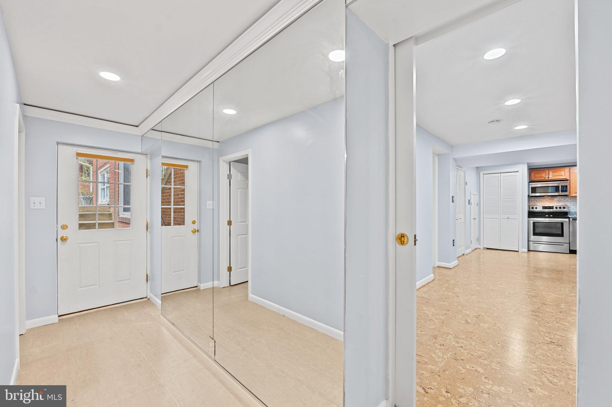 WILDWOOD MANOR - Residential Lease