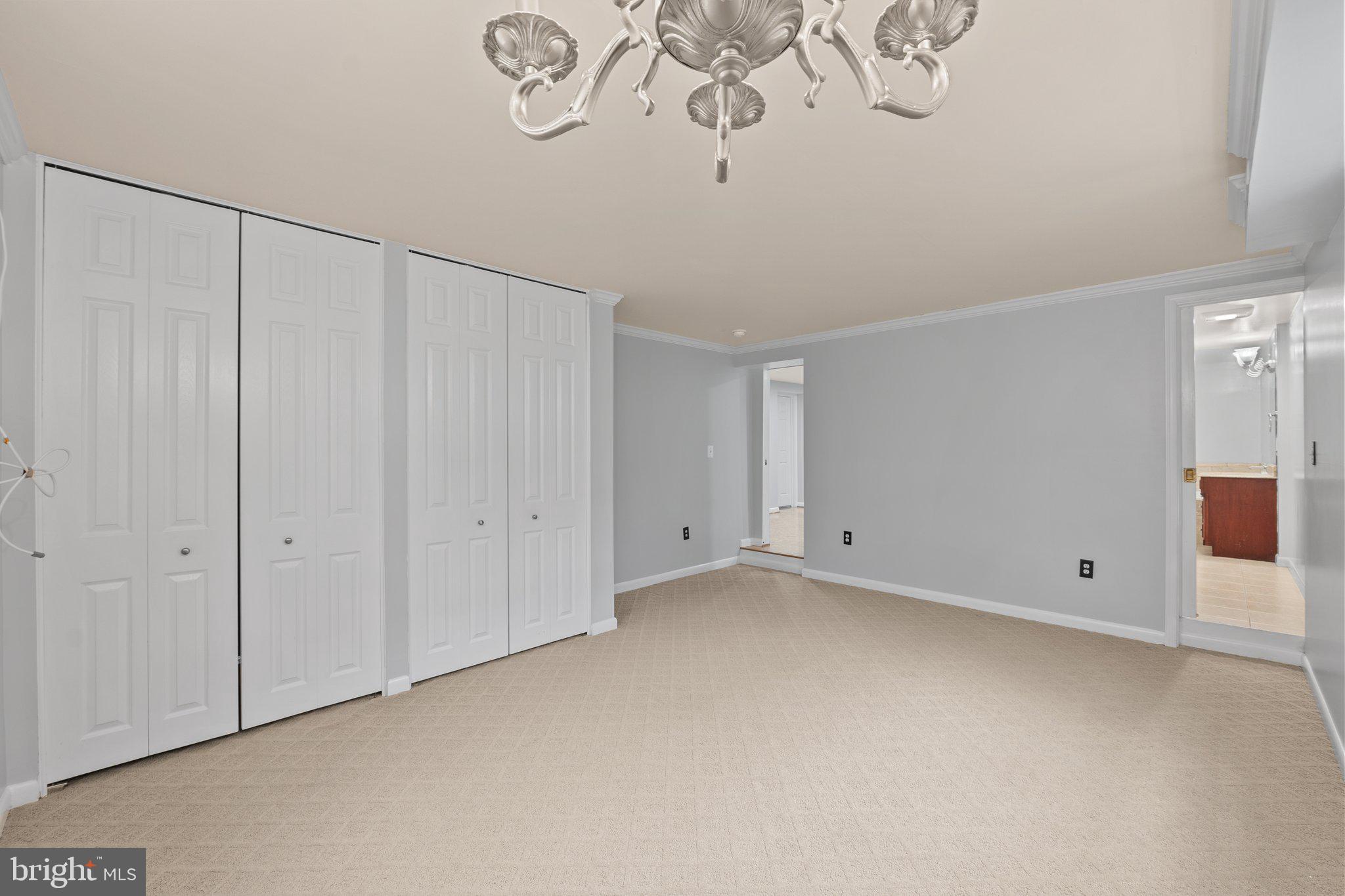 WILDWOOD MANOR - Residential Lease