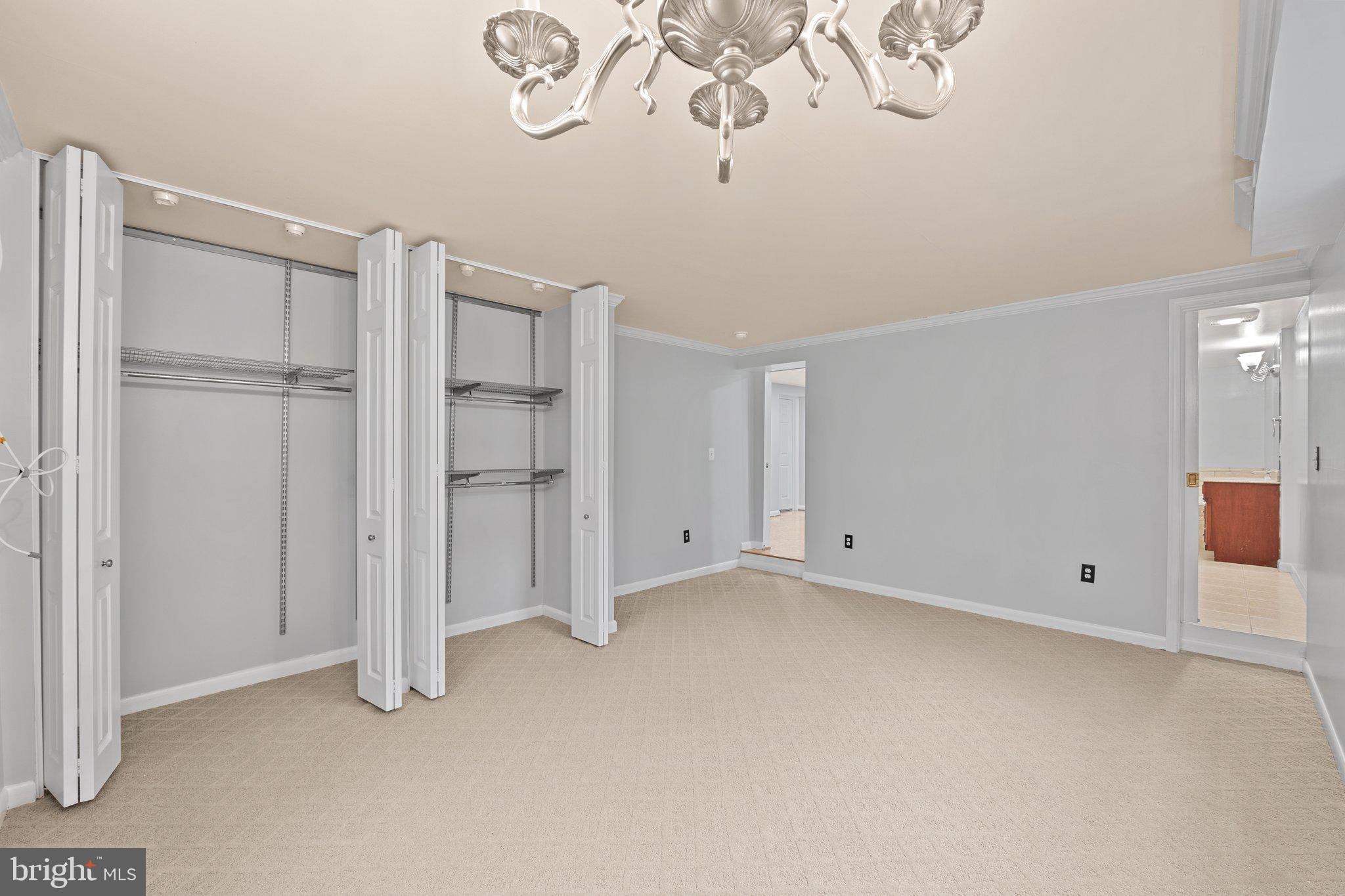 WILDWOOD MANOR - Residential Lease