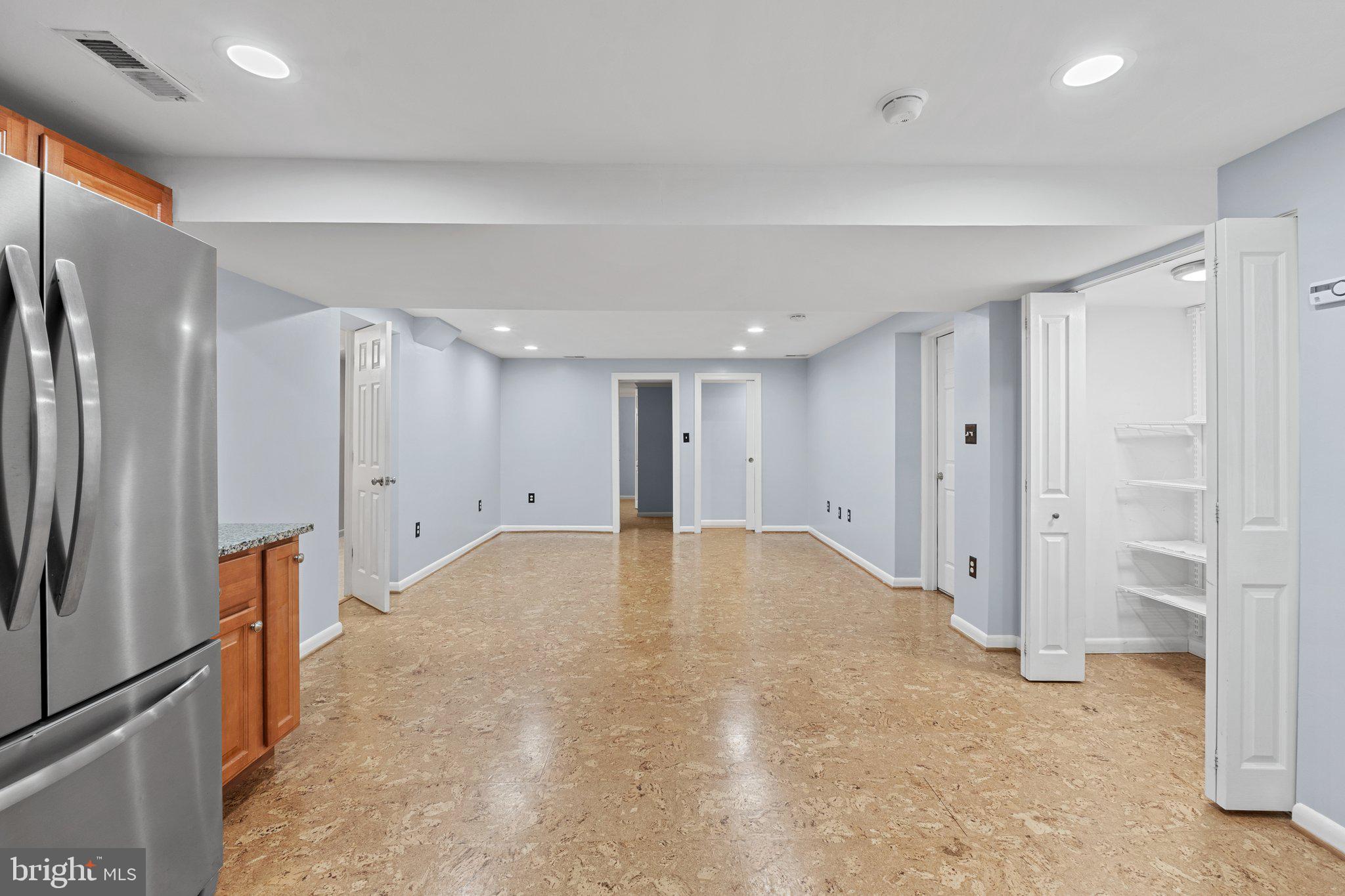 WILDWOOD MANOR - Residential Lease