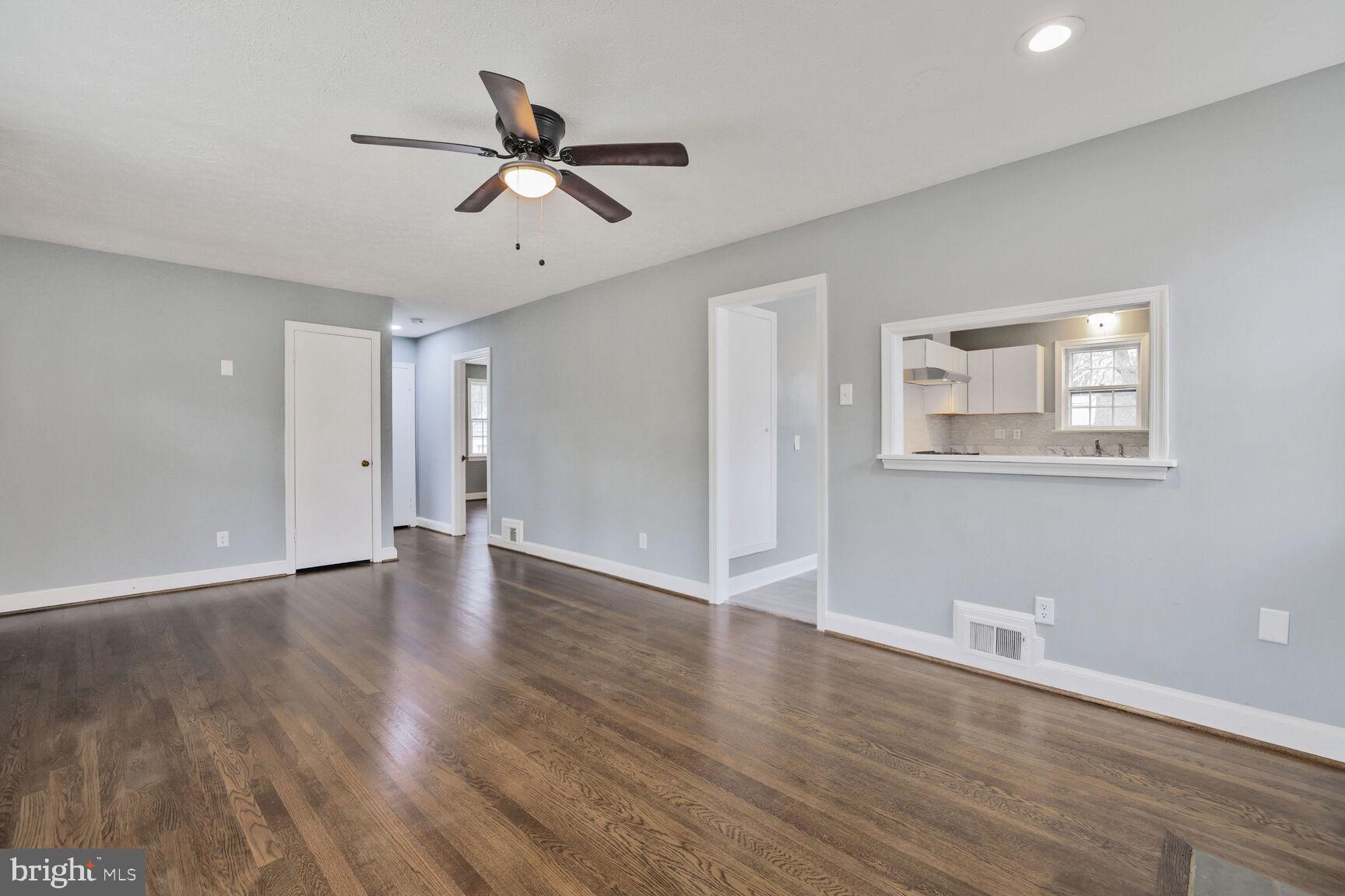 530 W MONTGOMERY AVENUE