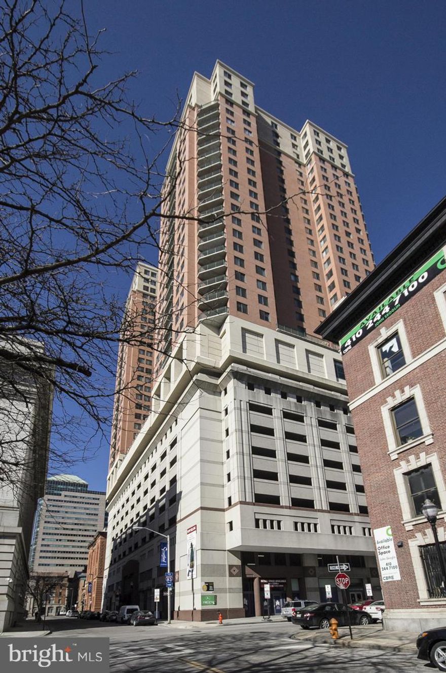 Great condo with convenient Inner Harbor location close to restaurants, hospitals & schools! Amazing City views! 24hr Concierge; Pool; Gym; Party Room; Business Center. Open floor plan; Washer/Dryer in unit. Large bath and good closet space. GARAGE PARKING INCLUDED IN RENT.
