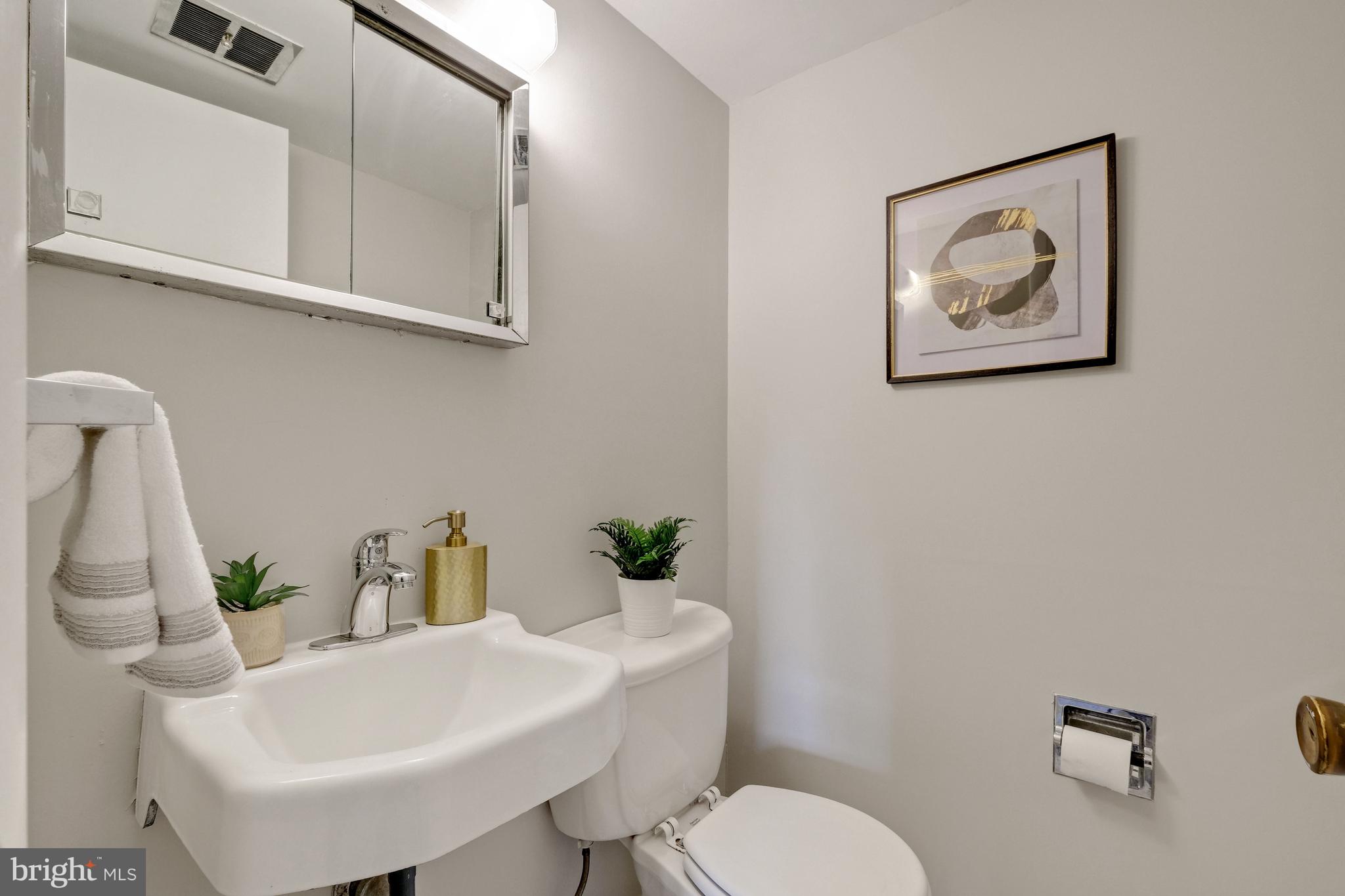 REGENCY ESTATES - Residential