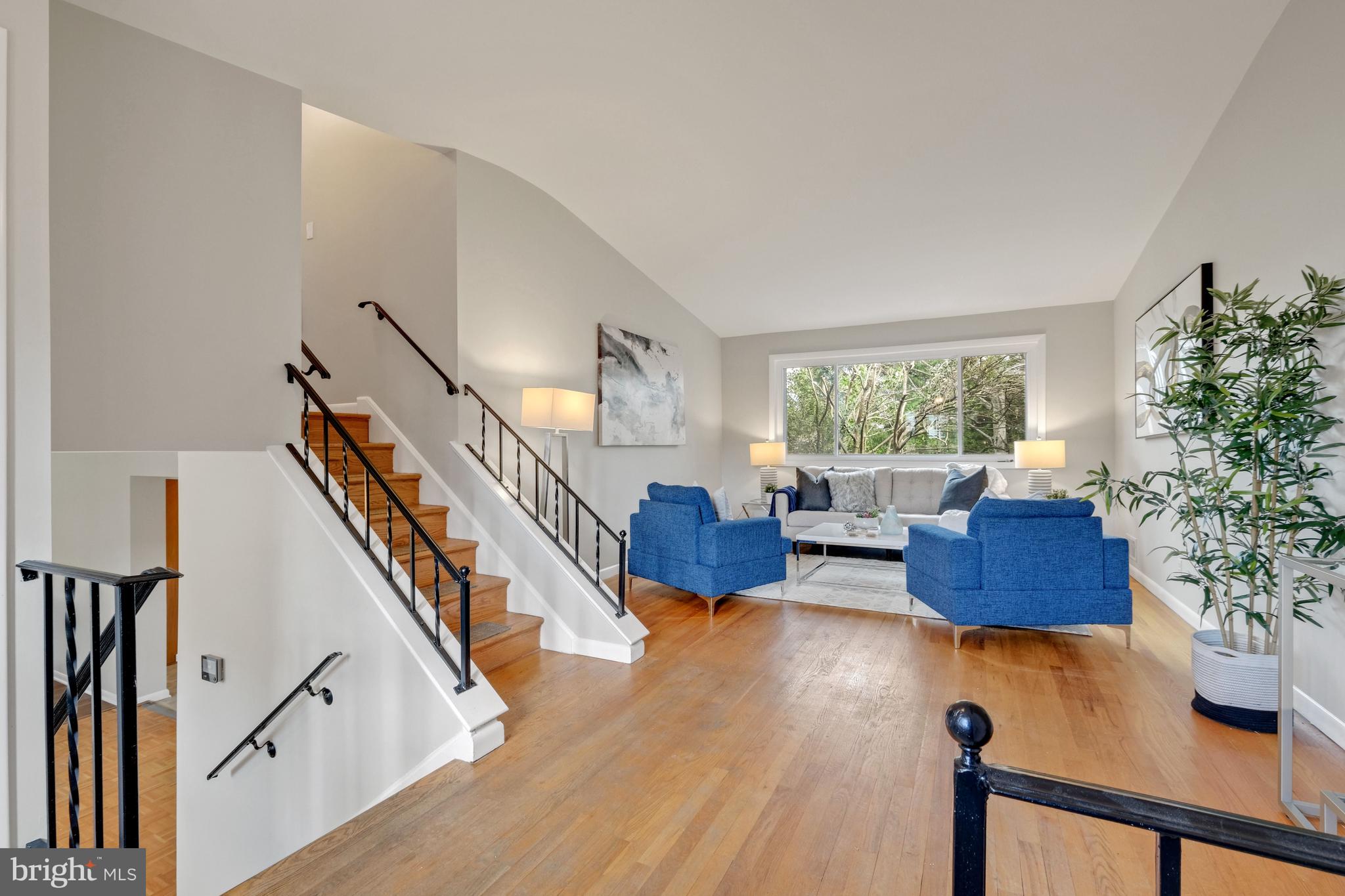 REGENCY ESTATES - Residential