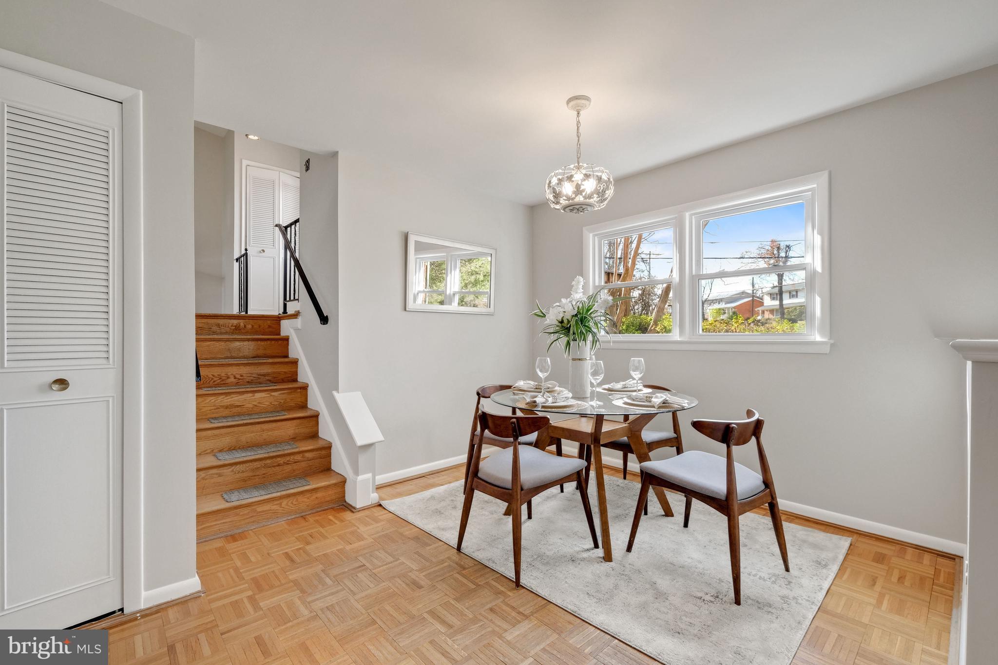 REGENCY ESTATES - Residential