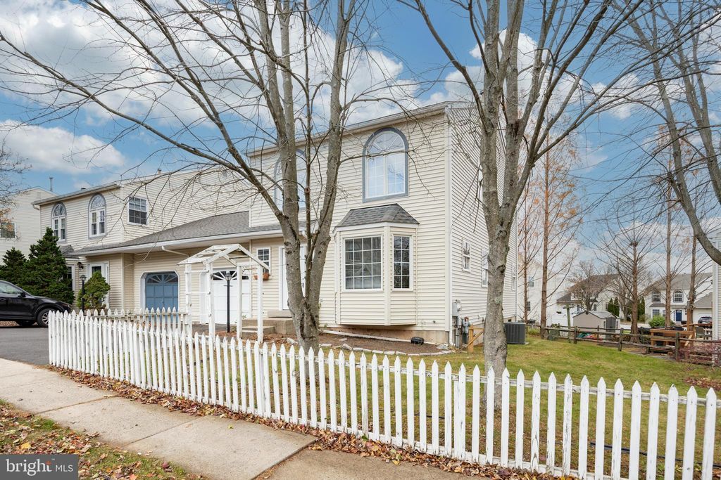 Photo of 405 Navajo Drive, ROYERSFORD, PA 19468 (MLS # PAMC2161896)