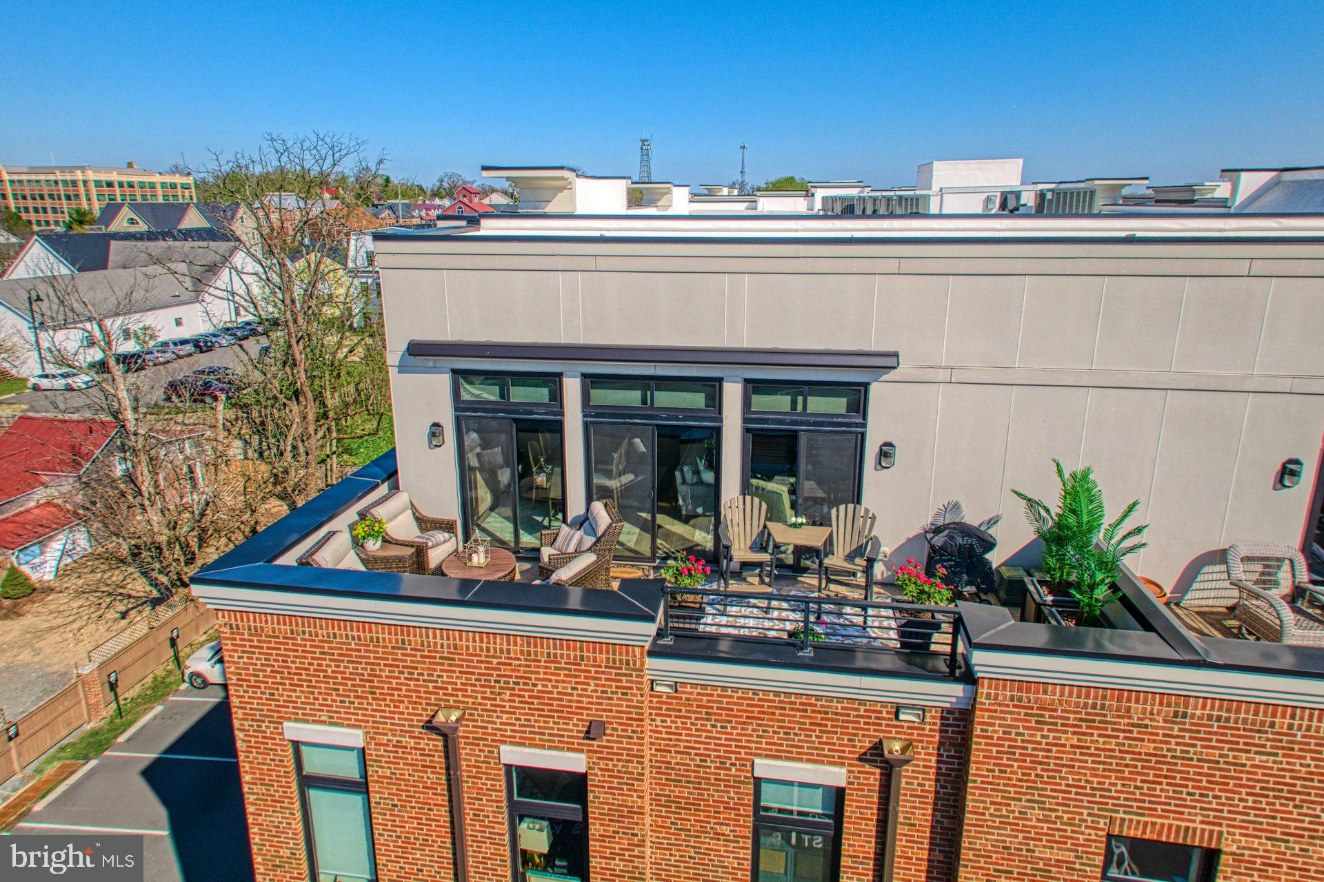 KING STREET STATION CONDO - Residential